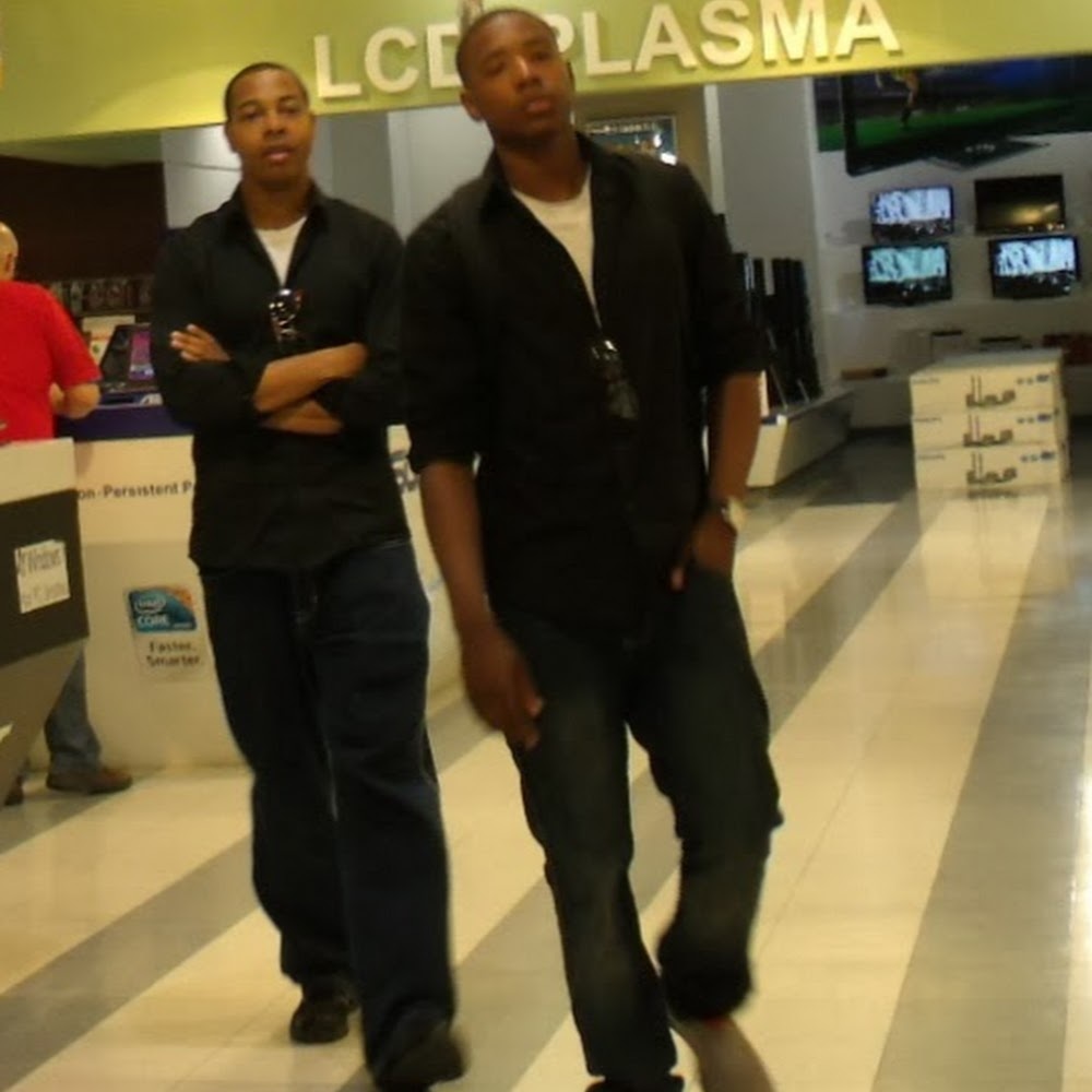 Meet your Posher, Devin